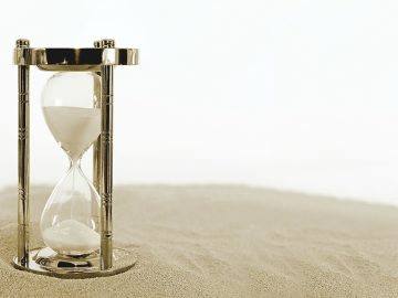 hourglass, clock, time-2910948.jpg